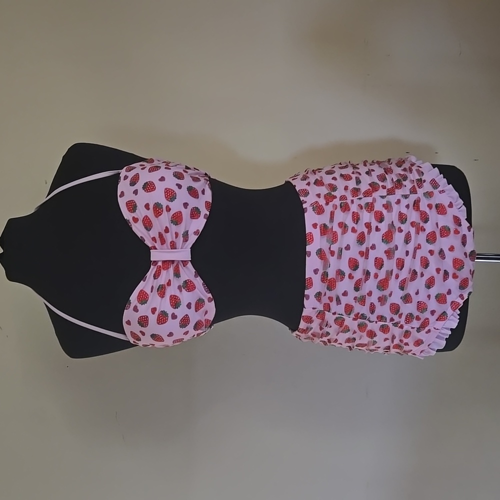 Hot Topic Strawberry High Waisted Bikini (Top XL) Bottoms (L) - Picture 4 of 8